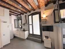 Piso en carrer de l'atlàntida piso con 2 habitaciones en Barcelona