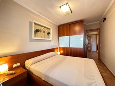 Piso en passeig de la marina 168 piso con 3 habitaciones con calefacción y aire acondicionado en Castelldefels