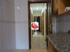 Piso ¡ pisazo en venta de 4 dormitorios, con ascensor y plaza de garaje opcional en paseo alfonso xiii ! en Cartagena