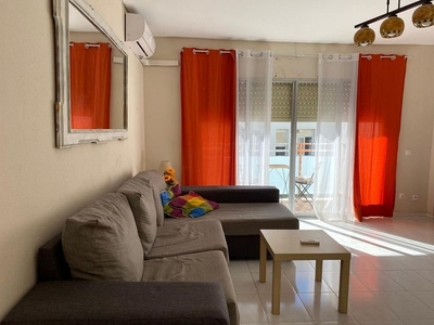 Alquiler de piso en Arroyo del Moro - Noreña de 3 habitaciones con terraza y muebles
