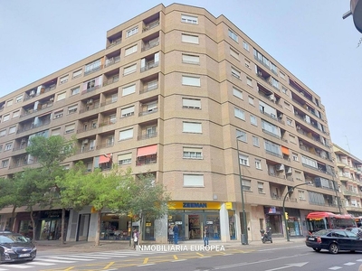 Alquiler de piso en avenida San Jose de 3 habitaciones con terraza y muebles