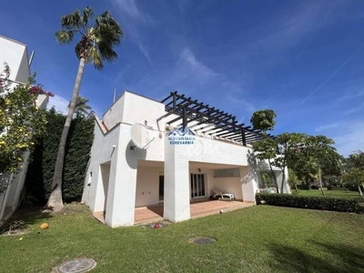 Casa adosada en venta en Los Monteros-Bahía de Marbella