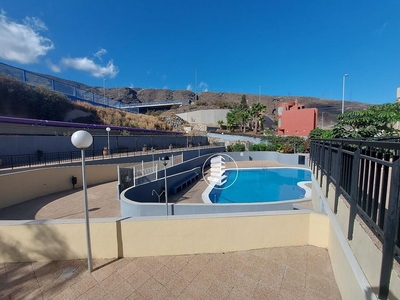 Piso en alquiler en Las Caletillas-Punta Larga de 3 habitaciones con terraza y piscina
