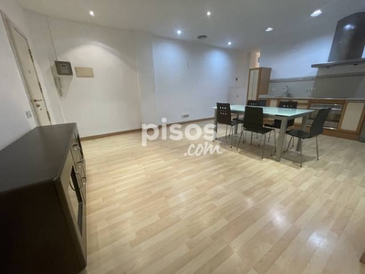 Piso en venta en Calle Cl Violant D Hongria