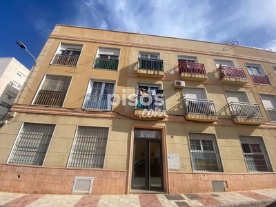 Piso en venta en Calle de Alhama de Almería