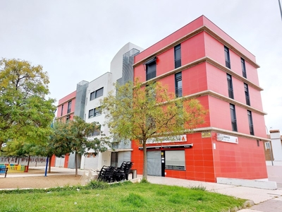 Venta de piso en San Fernando-Estación (Badajoz), San Fernando