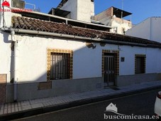 Venta Casa adosada en Calle Calerin Bajo Linares. Buen estado con terraza 86 m²