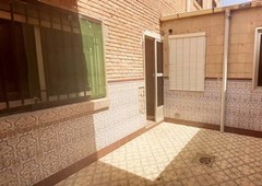 Venta Casa adosada Linares. Buen estado con terraza 117 m²