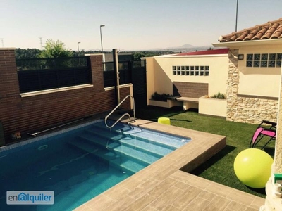 Alquiler casa piscina Bargas