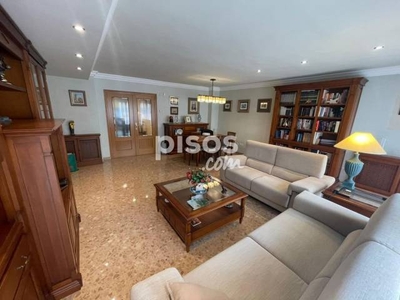 Ático en venta en Carrer de Menéndez Pelayo, 28 en Centro por 275.000 €