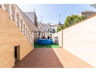 Casa adosada en venta en Gràcia en Gràcia por 450.000 €