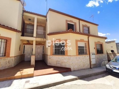Casa adosada en venta en Horcajo de Santiago en Horcajo de Santiago por 51.000 €