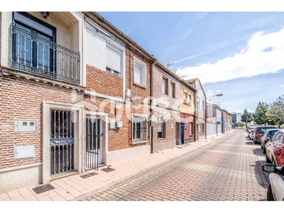 Casa en venta en Calle del Vuelo, cerca de Calle del Toro en Barrio España-San Pedro Regalado por 120.000 €