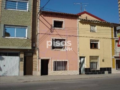 Casa en venta en Plaza del Convento, 11 en Gelsa por 22.000 €