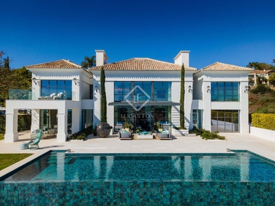 Casa / villa de 1,002m² con 421m² terraza en venta en Estepona
