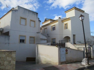 Chalet adosado en venta en Calle Antequera, 29520, Fuente De Piedra (Málaga)