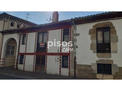 Chalet en venta en Calle de Estella