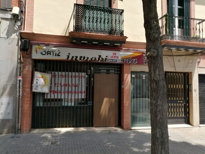 Local en venta en Sevilla de 166 m²