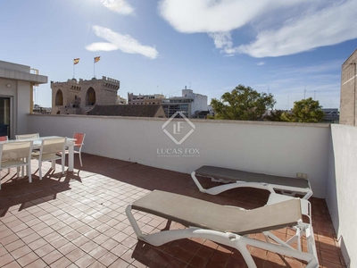 Piso de 173m² con 50m² de terraza en venta en El Carmen