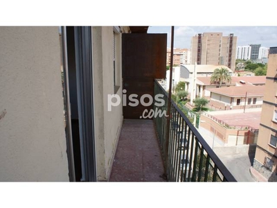 Piso en venta en Calle de Aaiún