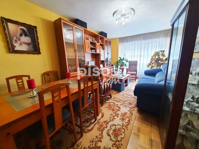 Piso en venta en Calle de Juan Ochoa en El Carbayedo-El Quirinal por 145.000 €