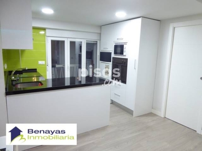 Piso en venta en Calle de la Armuña en San Bernardo-Campus-Platina por 115.000 €