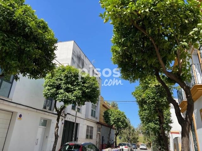 Piso en venta en Calle de María Ortiz en Barrio León-El Tardón-Blas Infante por 285.000 €