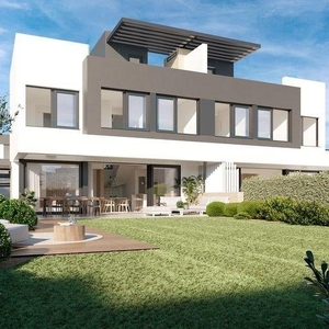 Bungalow en venta en La Alquería, Estepona