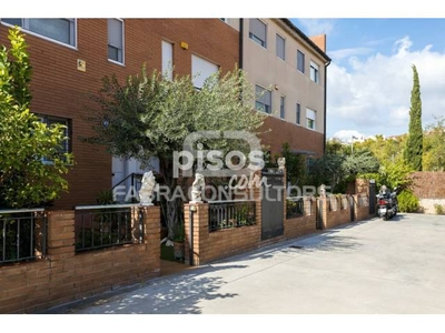 Casa adosada en venta en Calle Passatge Comabona