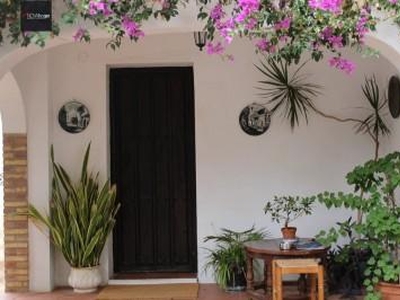 Casa adosada en venta en Los Boliches, Fuengirola