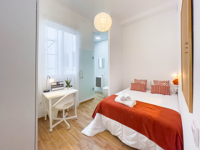 Habitaciones en C/ Albuera, Sevilla Capital por 395€ al mes