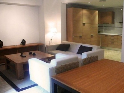 Alquiler de piso en Centro - Murcia de 1 habitación con garaje y muebles