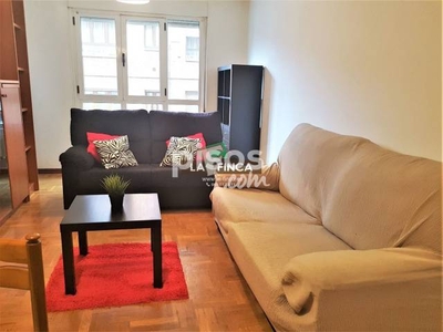 Apartamento en alquiler en Calle del Obispo Manuel Fernández Castro en Pumarín-Teatinos por 450 €/mes