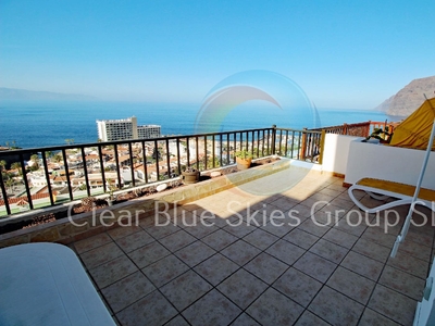 Apartamento en venta en Los Gigantes, Santiago del Teide, Tenerife