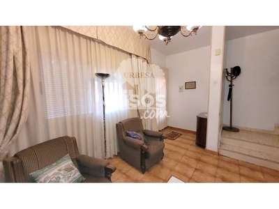 Casa adosada en venta en Fabrica del Pilar