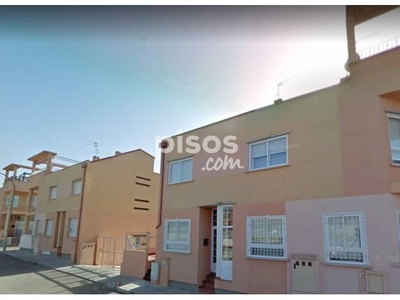 Casa adosada en venta en Calle de las Acacias en Anchuelo por 143.000 €
