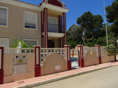 Casa en venta en Dehesa de Campoamor, Orihuela, Alicante