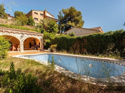 Chalet en venta en Olivella, Barcelona