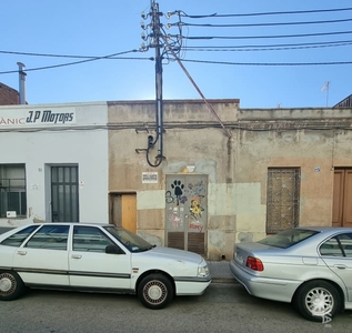 Pisos y chalet adosado en venta en Calle Rosales, Bajo, 08205, Sabadell (Barcelona)
