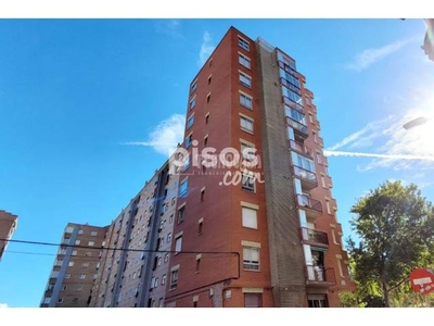 Piso en alquiler en Calle de Pedro I de Aragón en La Almozara por 650 €/mes