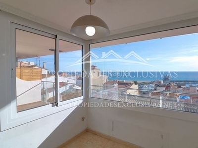 Piso en carrer de lluís millet 65 piso con magnificas vistas al puerto de masnou y barcelona en Masnou (El)