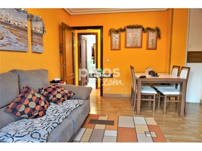 Piso en venta en Calle de los Claveles en Nueva Huca por 135.000 €