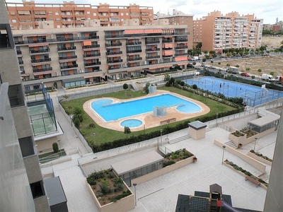 Venta de dúplex en avenida Isla de Corfu de 5 habitaciones con terraza y piscina