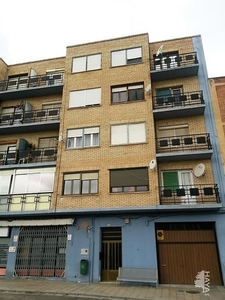 Venta de piso en Alfaro de 3 habitaciones con terraza y balcón