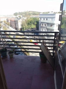 Venta Piso Torrelavega. Piso de tres habitaciones Quinta planta con balcón
