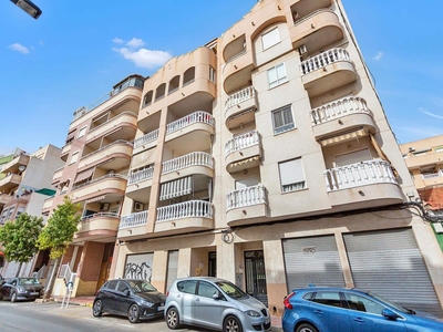 Apartamento en venta en Centro, Torrevieja, Alicante