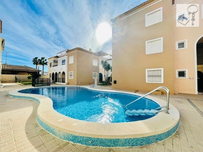 Apartamento Playa en venta en La Veleta, Torrevieja, Alicante
