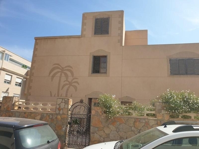 Casa adosada en venta en Tagarete, Almería