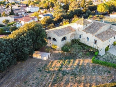 Casa con terreno en Girona