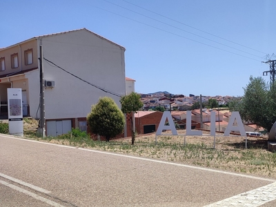 Casa de pueblo 2 habitaciones de 50 m² en Alía (10137)